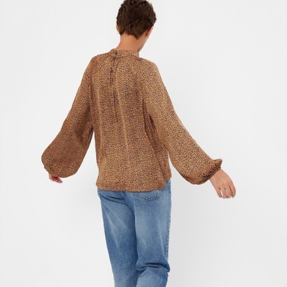 Gap - Picture 1 of 5